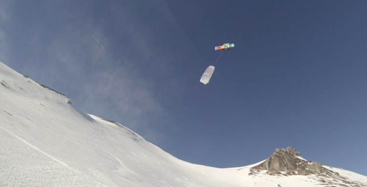 Camille en snowkite