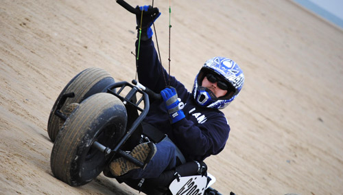 Klaus Schonfeld en kite buggy